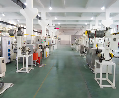 Üreticinin tedarik ettiği uzaktan izleme güç kablosu yalıtım ekstrüder hattı